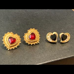 Lot of 2 “vintage” Avon earrings